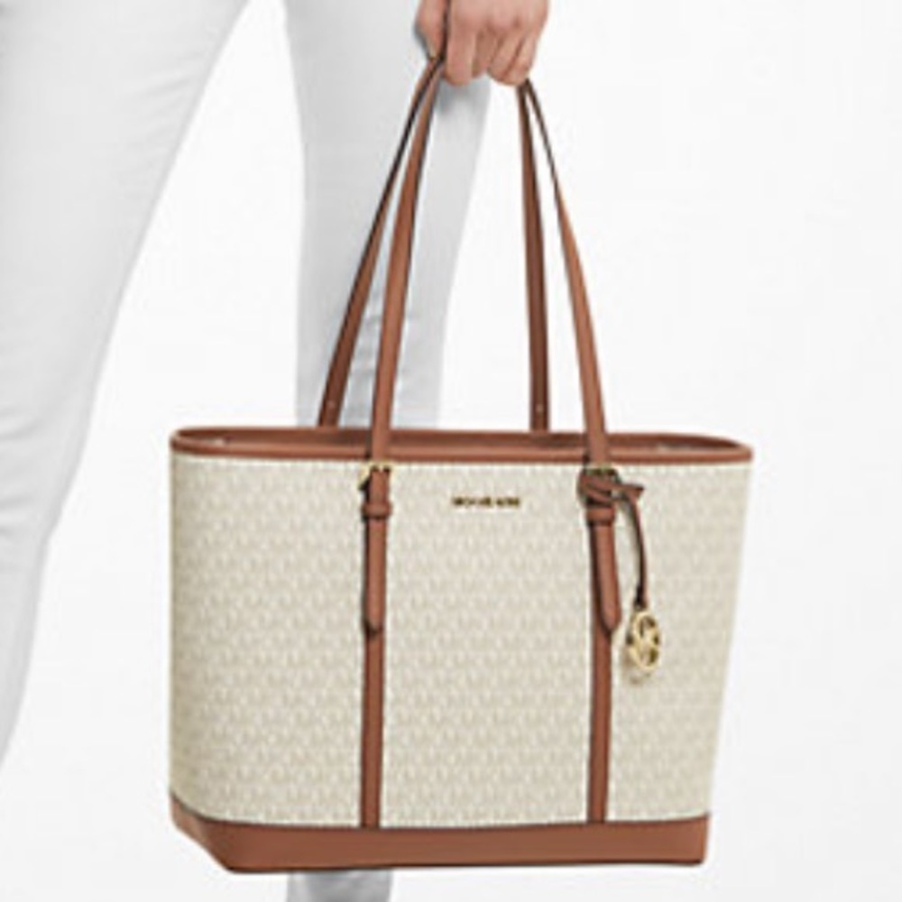 MICHAEL KORS
Jet Set Travel Large Logo Tote Shoulder Bag
COLOR VANILLA 
NWT